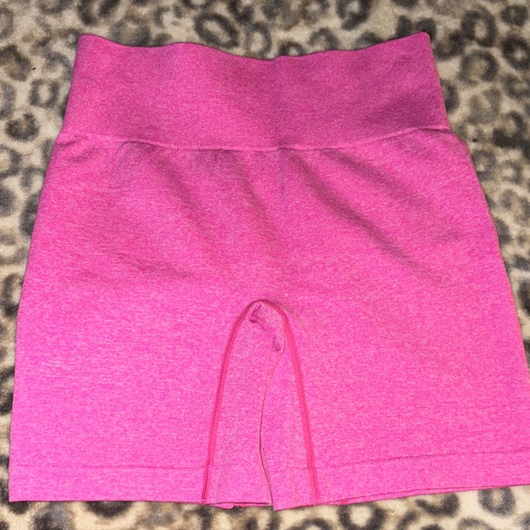 Pink Athletic Crop Top and Shorts Set - Picture 3 of 6